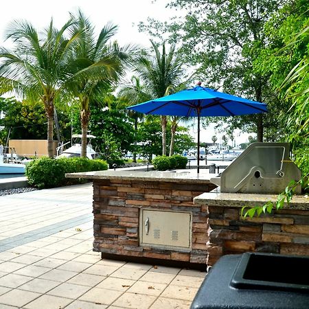 Riviera Luxury Living At River Oaks Marina And Tower Miami Extérieur photo