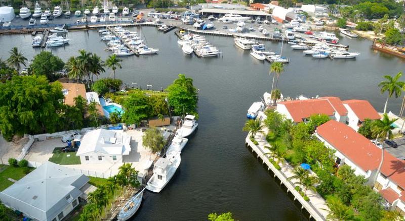 Riviera Luxury Living At River Oaks Marina And Tower Miami Extérieur photo