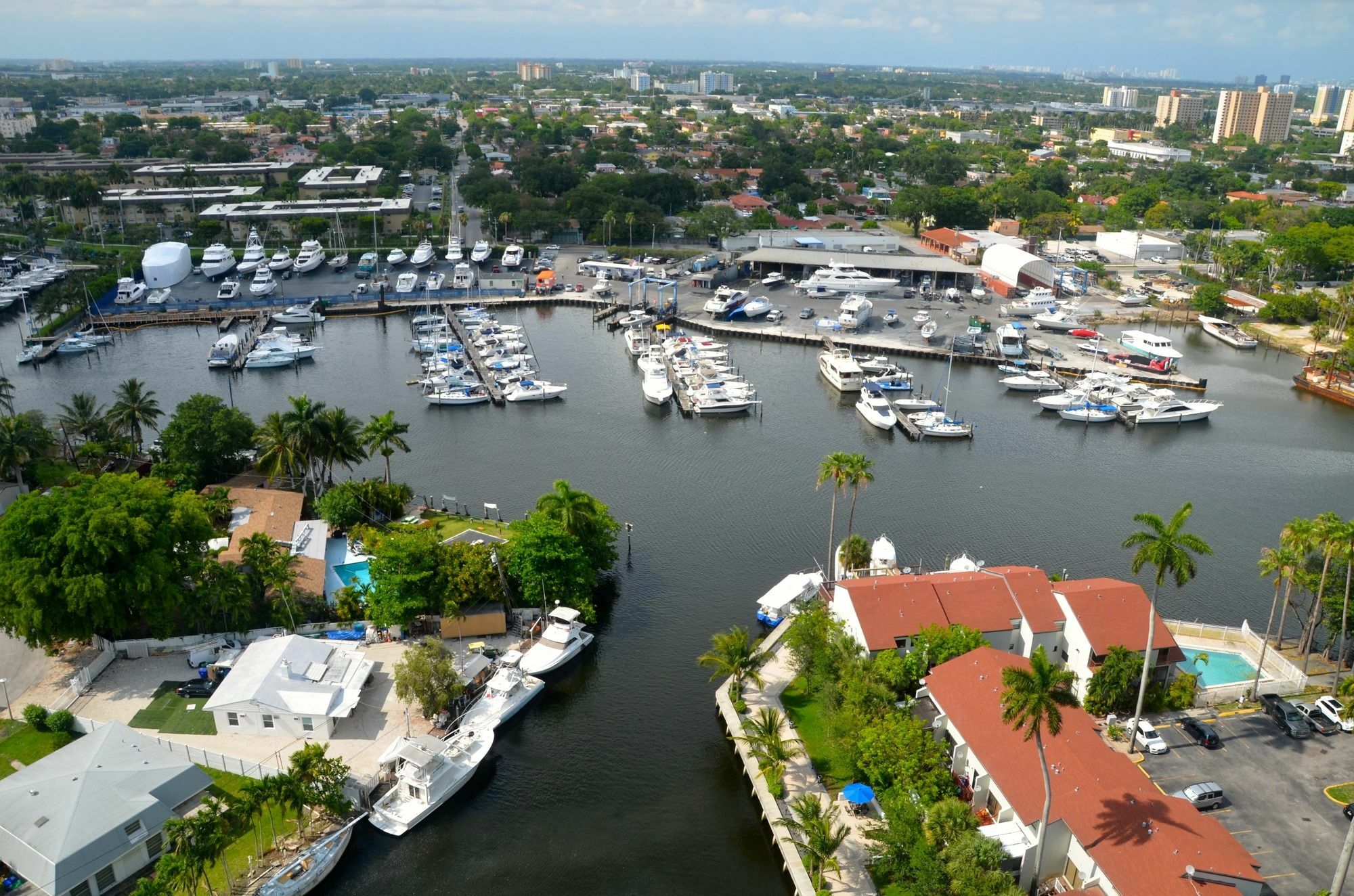 Riviera Luxury Living At River Oaks Marina And Tower Miami Extérieur photo