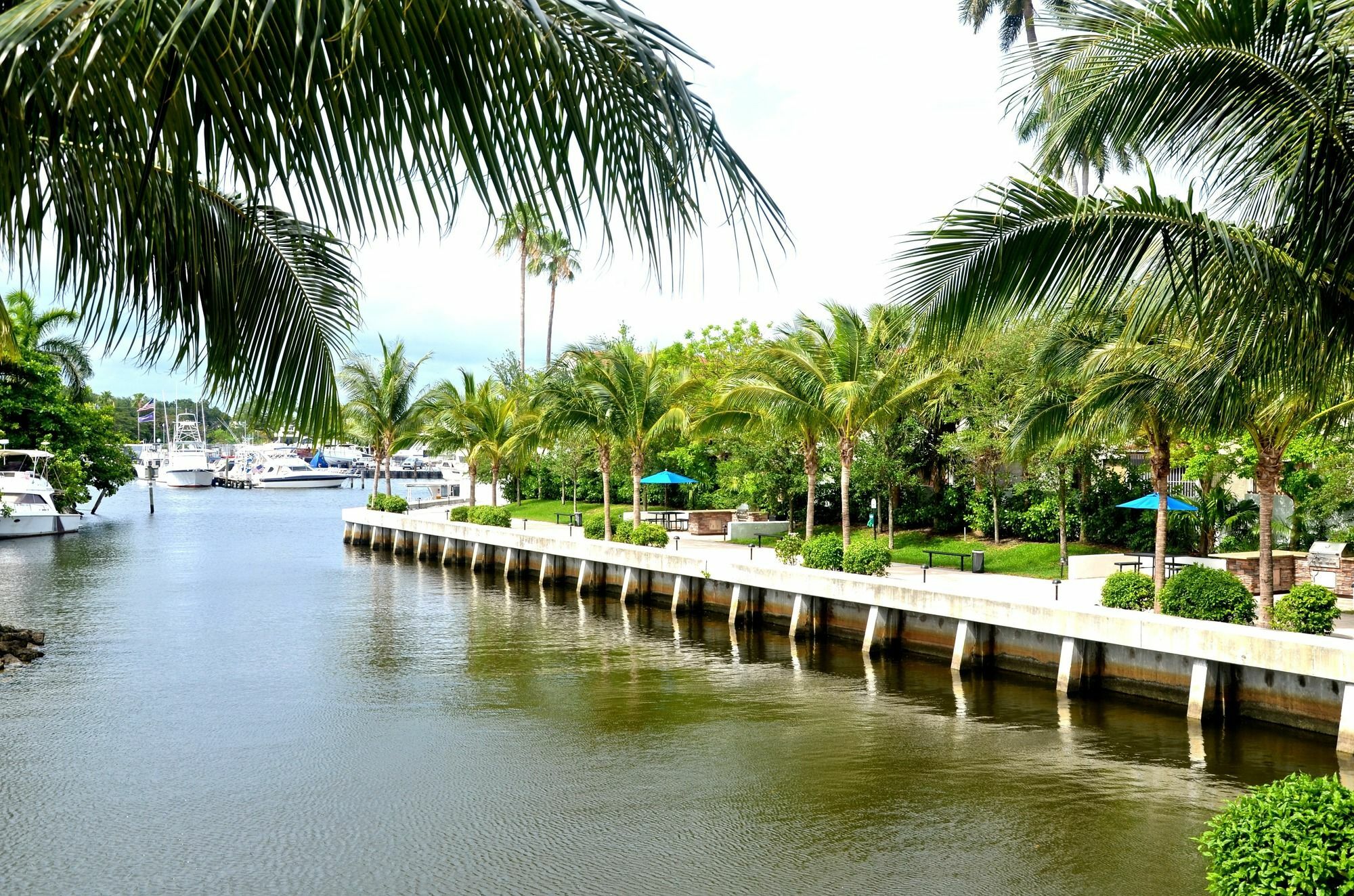 Riviera Luxury Living At River Oaks Marina And Tower Miami Extérieur photo