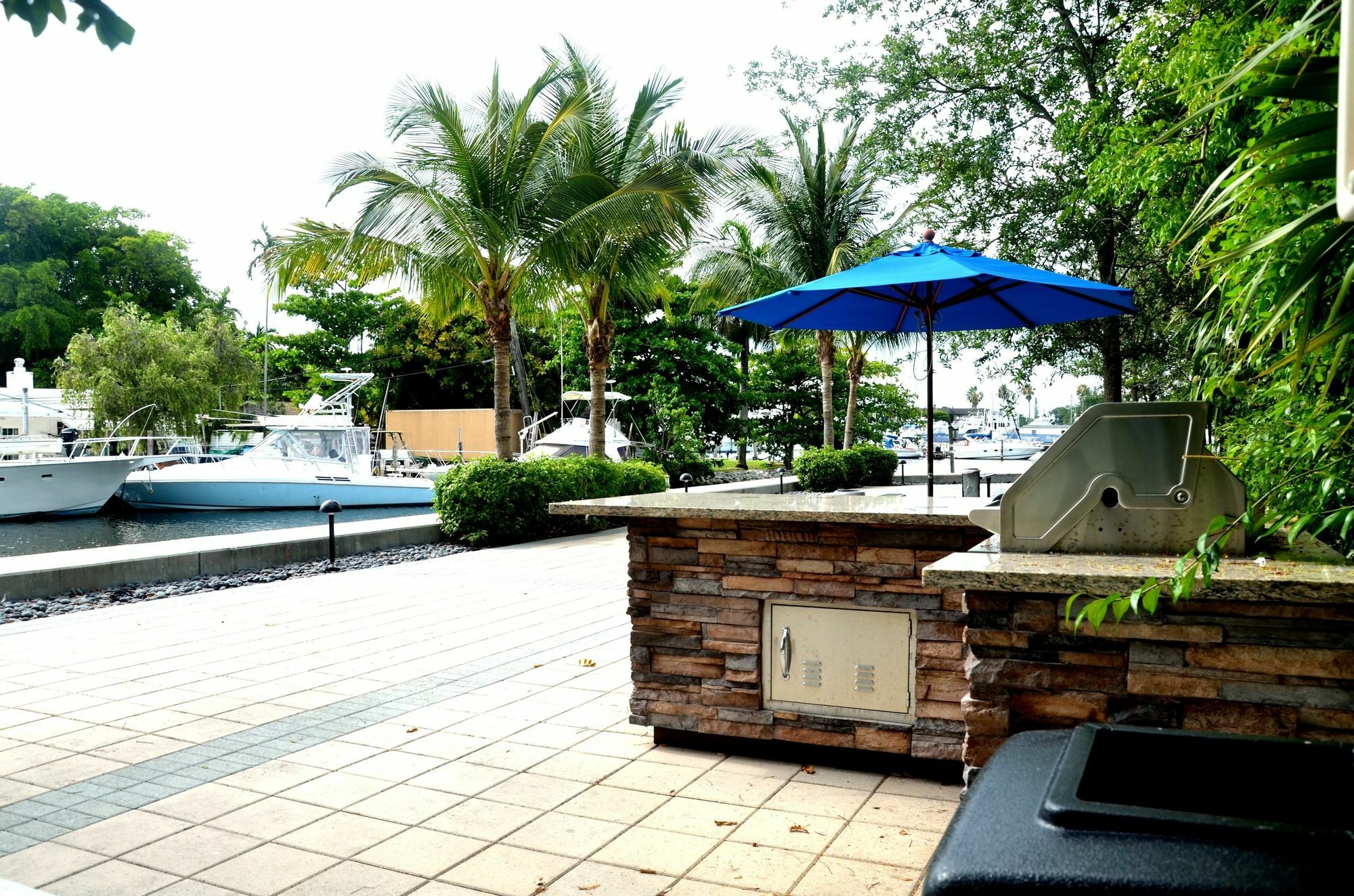 Riviera Luxury Living At River Oaks Marina And Tower Miami Extérieur photo