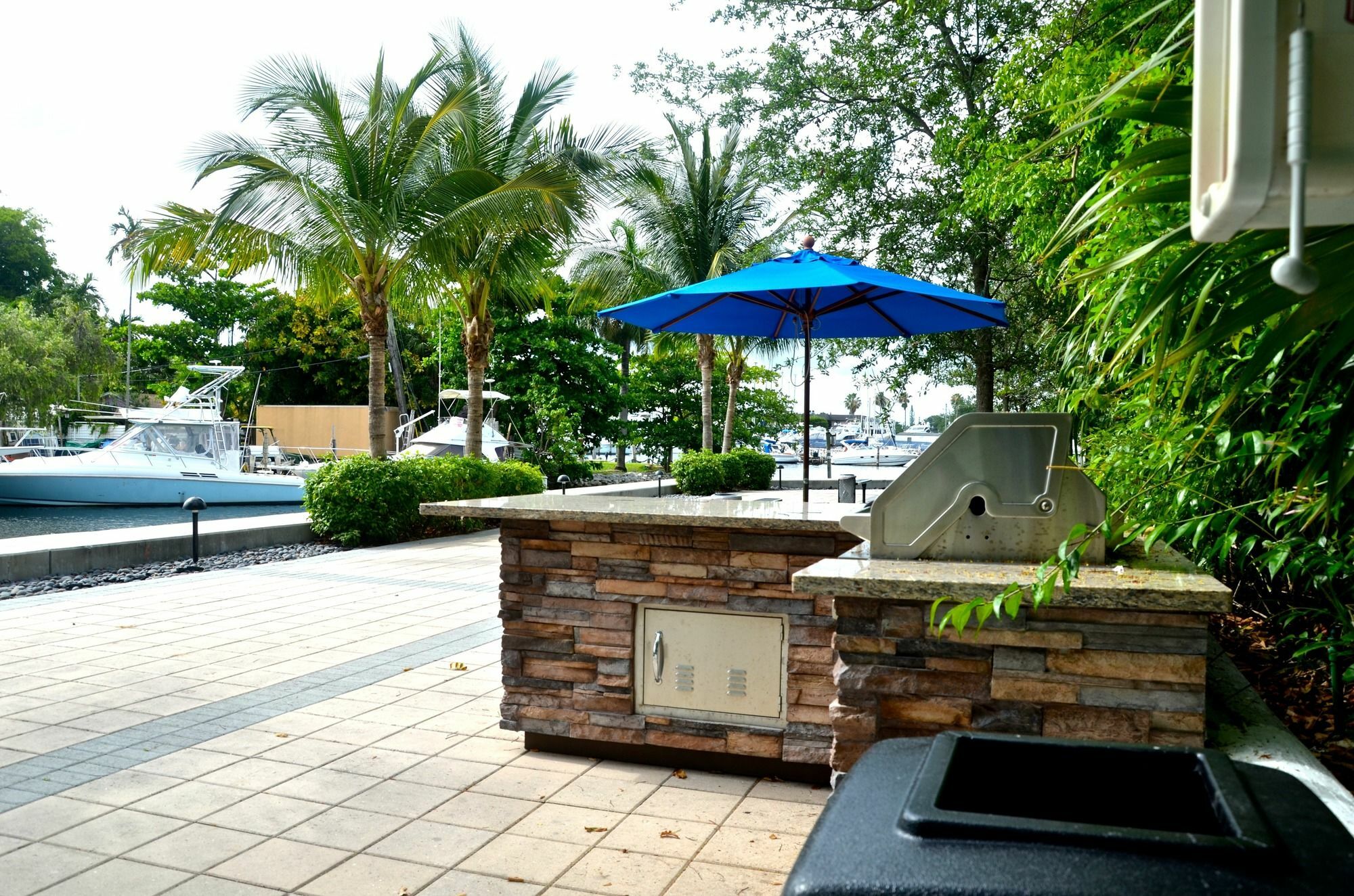 Riviera Luxury Living At River Oaks Marina And Tower Miami Extérieur photo