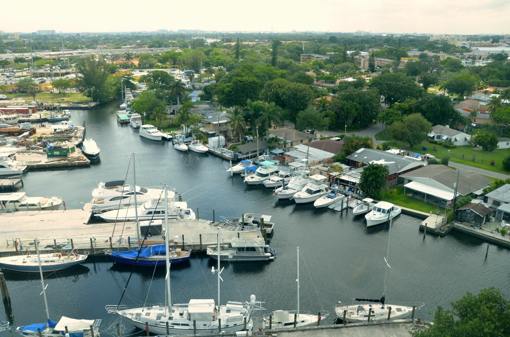 Riviera Luxury Living At River Oaks Marina And Tower Miami Extérieur photo